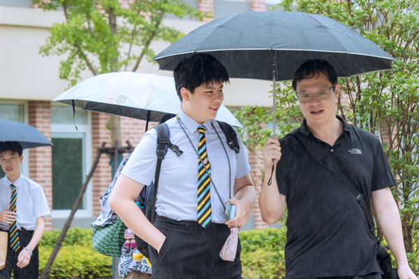 开学报到日,南通惠立学校